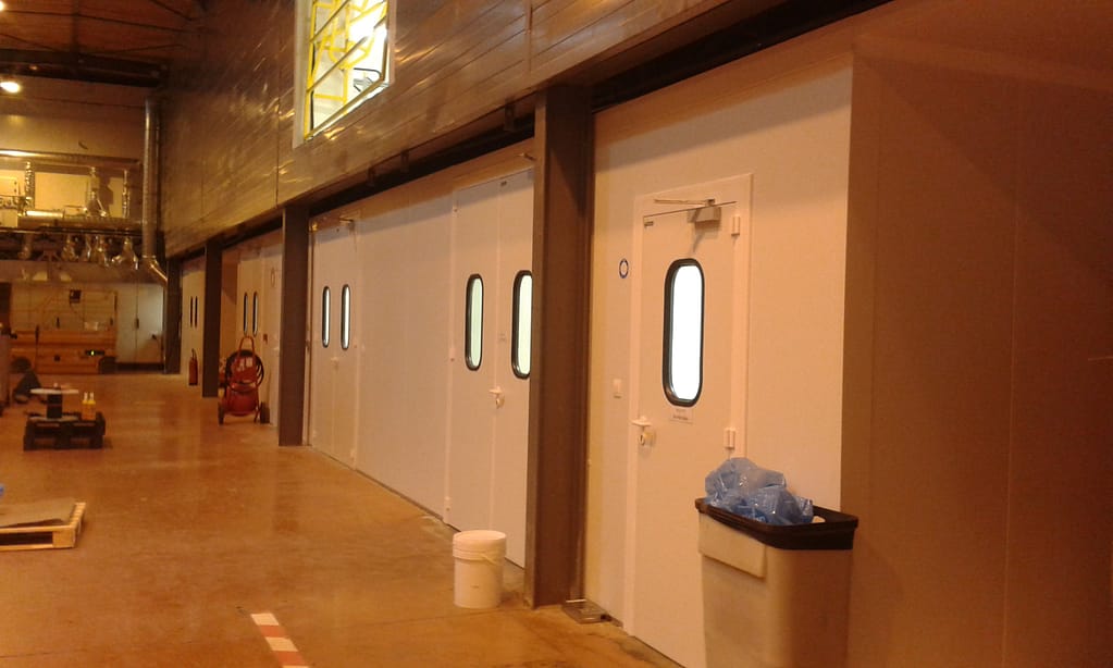 hall avant salle blanche