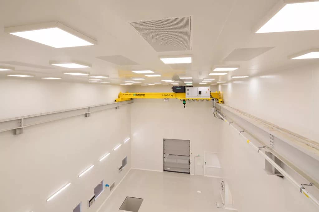 plafond jet d'air droit dirigé vers le bas