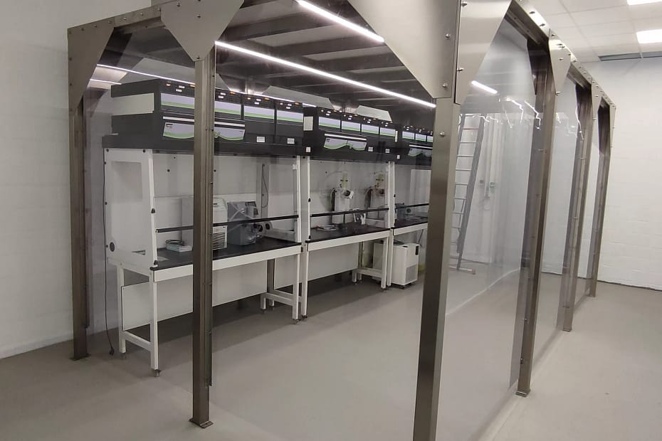 ZAC ISO 7 avec panneaux polycarbonate