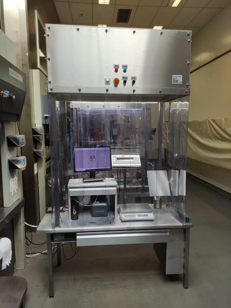 table de travail ISO 5 pour la cosmétique